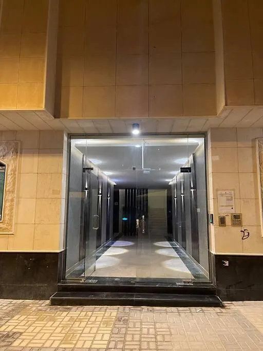 شقة أنيقة غرفة و صالة أمام البوليفارد الرياض المملكة العربية السعودية